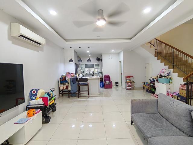 Terraced House for sale in Tanjong Sepat, Selangor