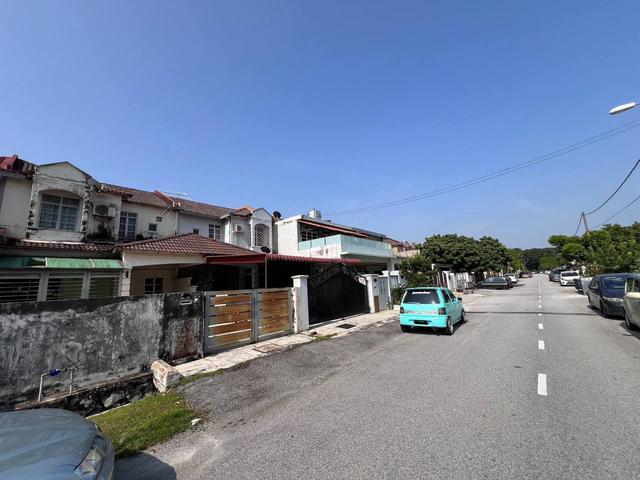 Terraced House for sale in Petaling, Subang Jaya