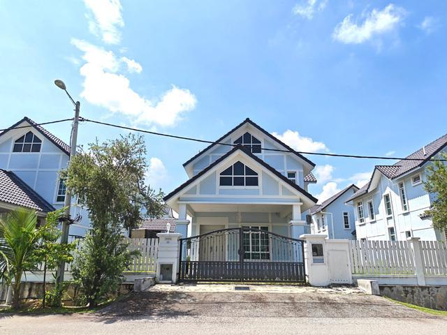 Bungalow for rent in Malaka