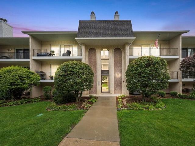 Condo for sale in Palos Hills