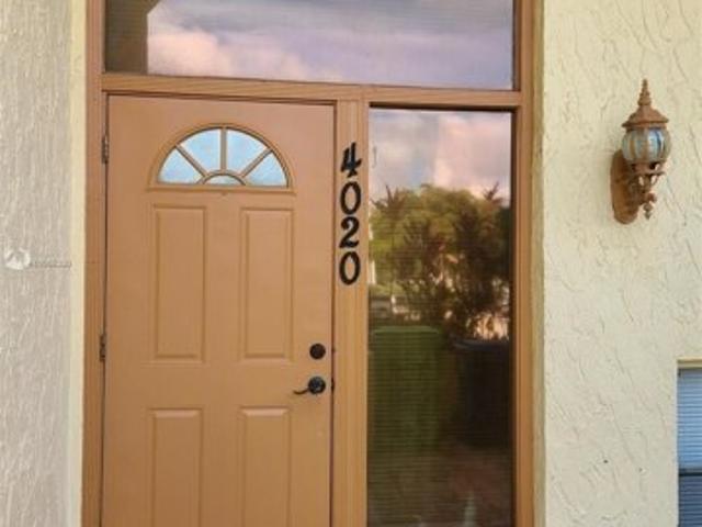 House for sale in Sunrise