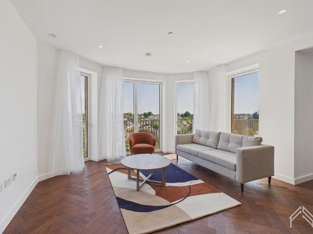 House for rent in London Borough of Barnet, Greater London