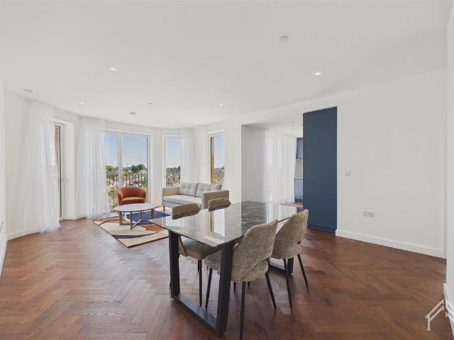 House for rent in Brent Cross, Greater London