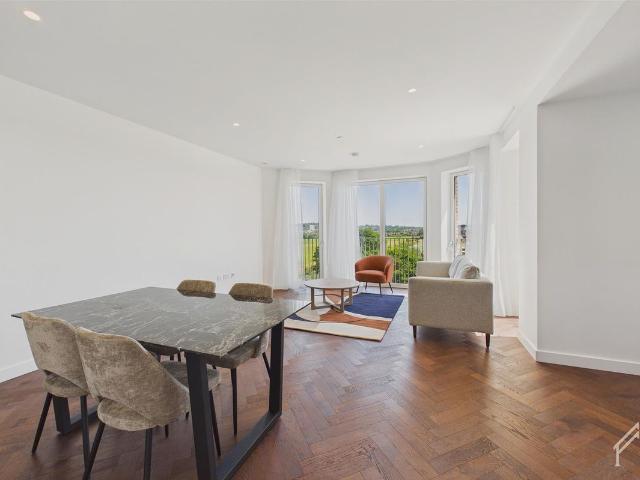 House for rent in Brent Cross, Greater London