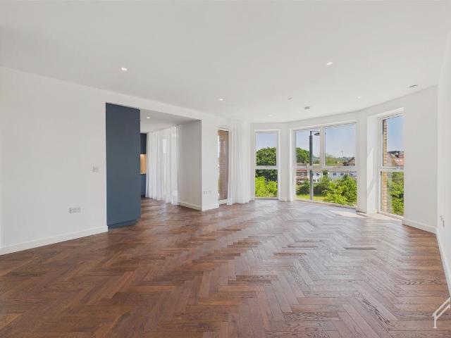 House for rent in Brent Cross, Greater London