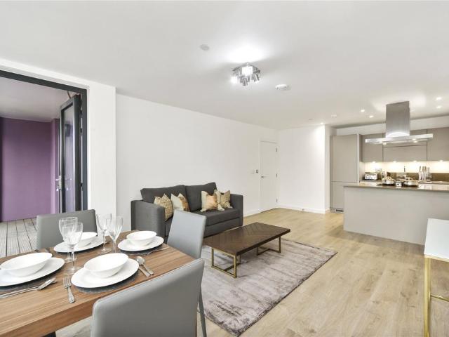 House for rent in Poplar Grove, Greater London