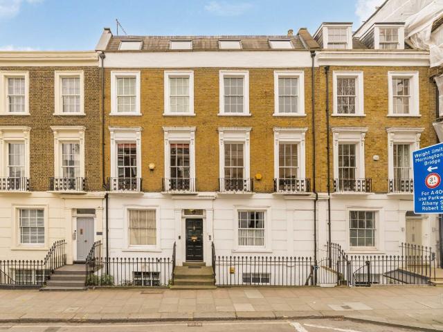 Apartment for rent in Chalk Farm, Greater London