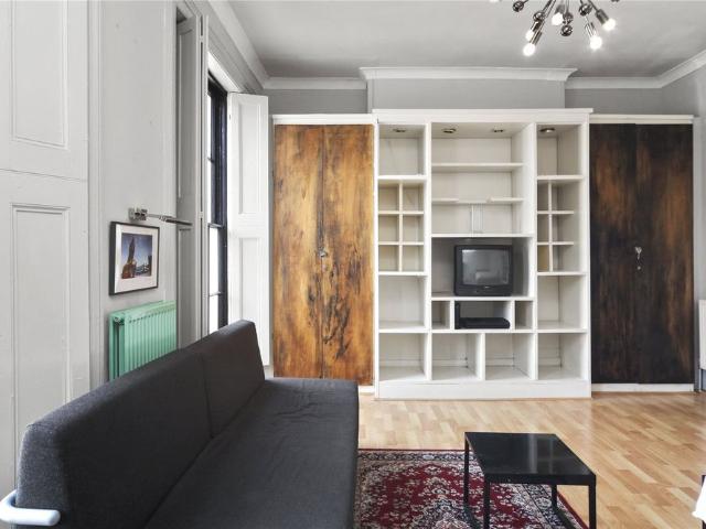 House for rent in Chalk Farm, Greater London
