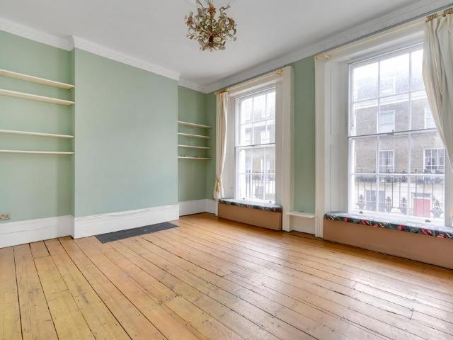Apartment for rent in Chalk Farm, Greater London