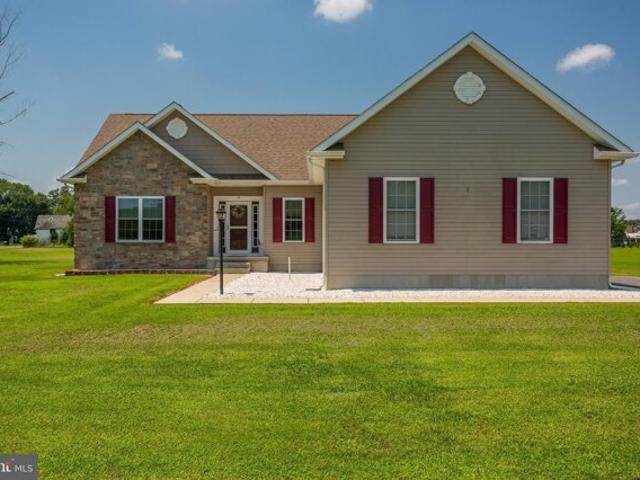 House for sale in Frankford