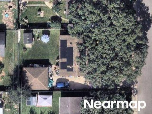 House for sale in Carpentersville, Kane County