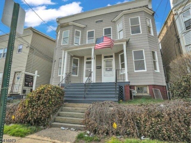 House for sale in Liberty Square, Elizabeth