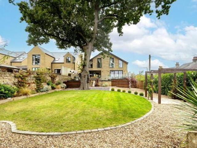 House for sale in Dodworth, South Yorkshire