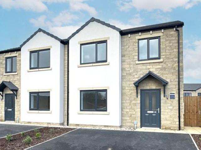House for sale in Brighouse, Calderdale