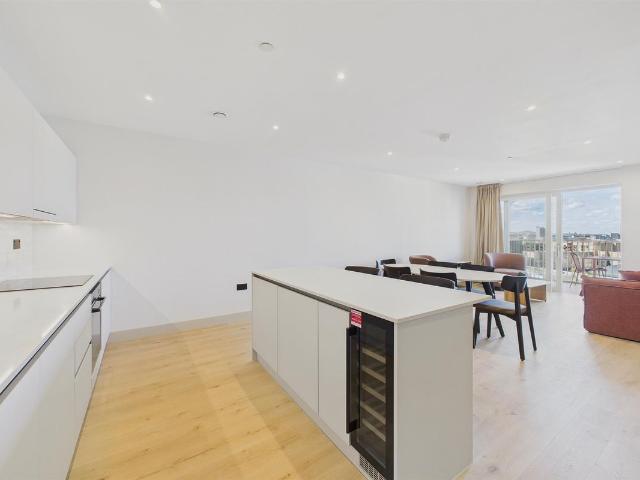 House for rent in Colindale, Greater London