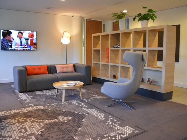 Bedrijfspand te huur in Buitenhof, Delft