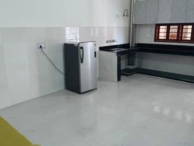 Flat for rent in Deri