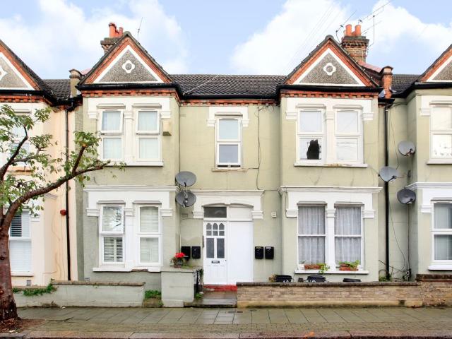 Apartment for rent in Earlsfield, Greater London