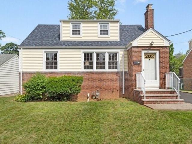 House for sale in Clark