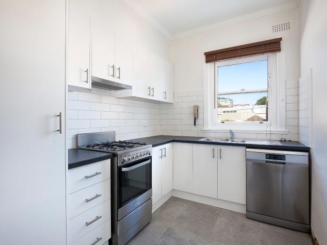 Apartment for rent in East Melbourne