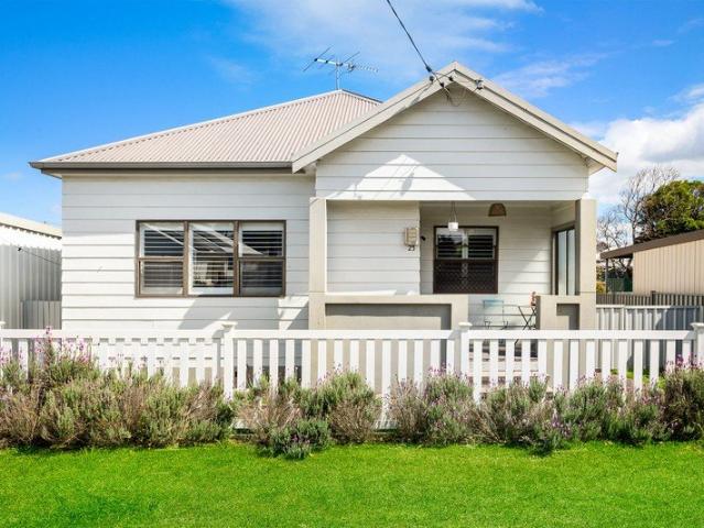 House for sale in Newcastle, Newcastle-Maitland