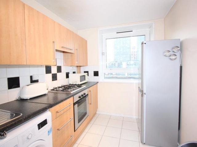 Room for rent in Canary Wharf, Cat Hill
