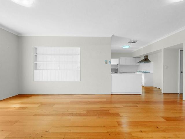 Townhouse for rent in Lathlain, Western Australia