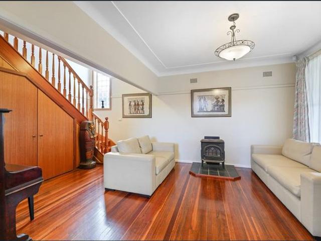 House for rent in Dundas Valley, Sydney