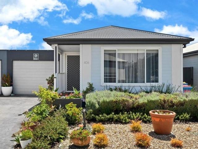 House for sale in Point Cook, Melbourne