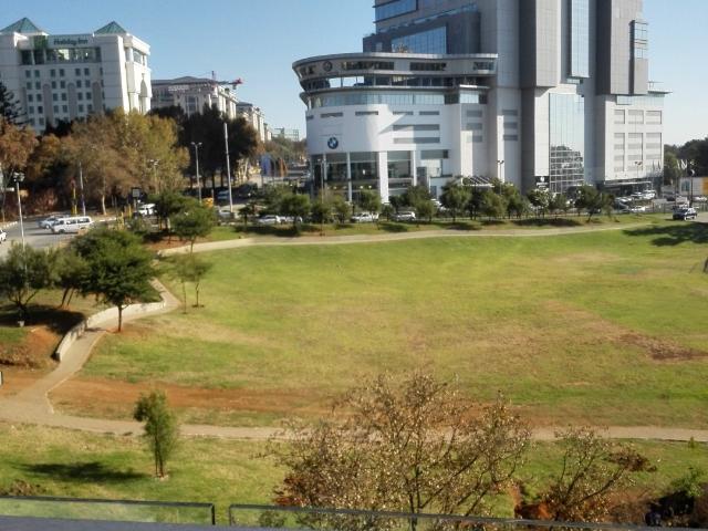 Apartment for rent in Atholl Gardens, Sandton