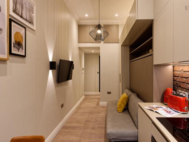 Apartment for rent in Marylebone, Greater London
