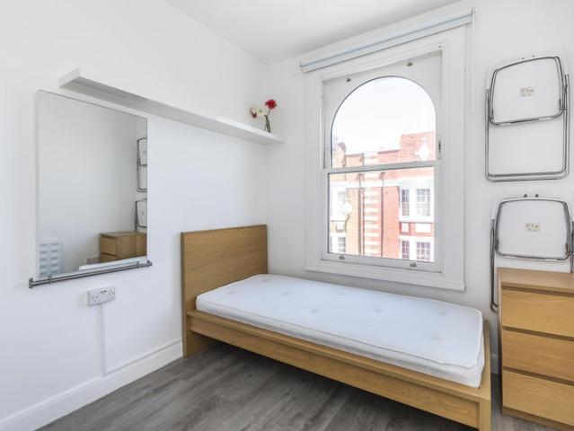 Studio for rent in Harlesden, Greater London