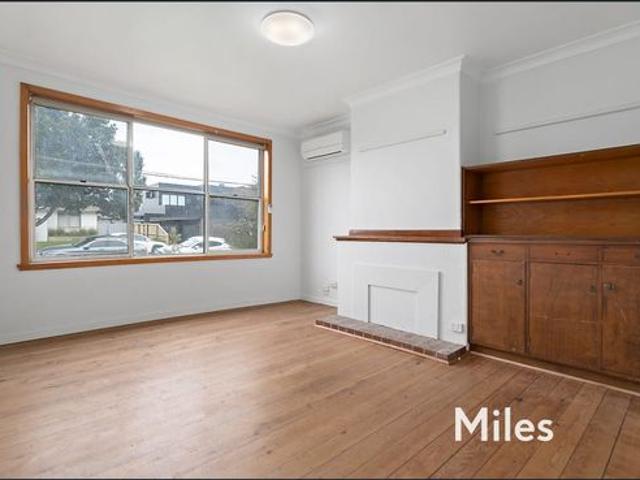House for rent in Heidelberg Heights, Melbourne