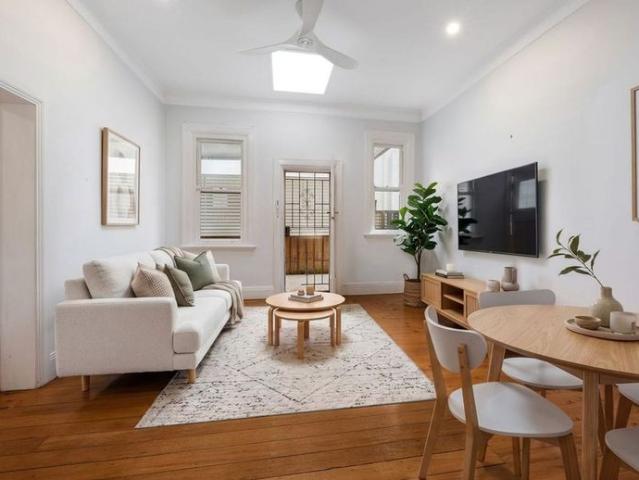 Apartment for rent in Lower North Shore, Sydney