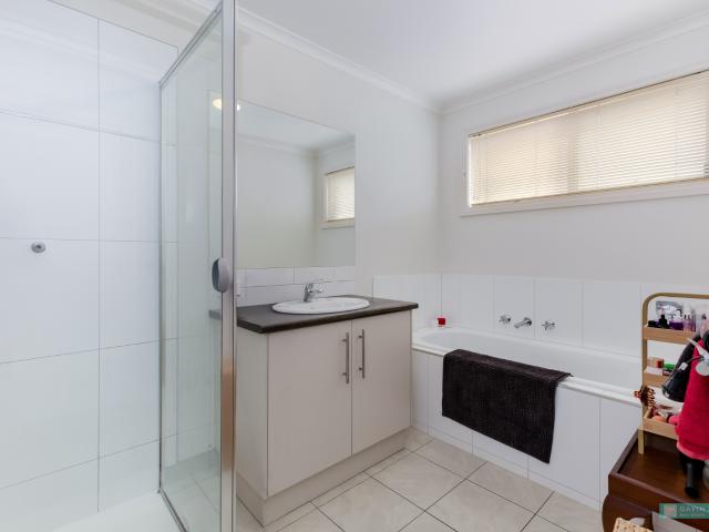 House for sale in White Hills, Victoria