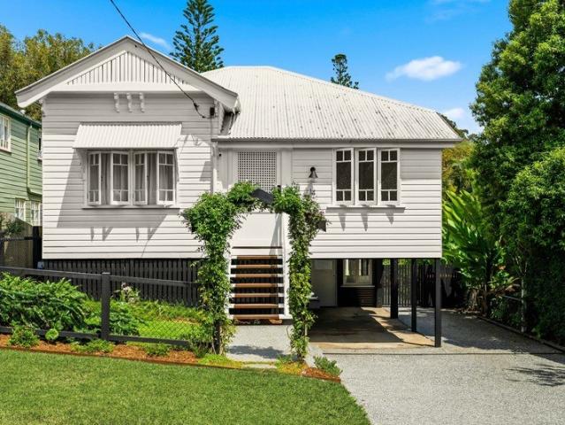 House for sale in Taringa, Greater Brisbane