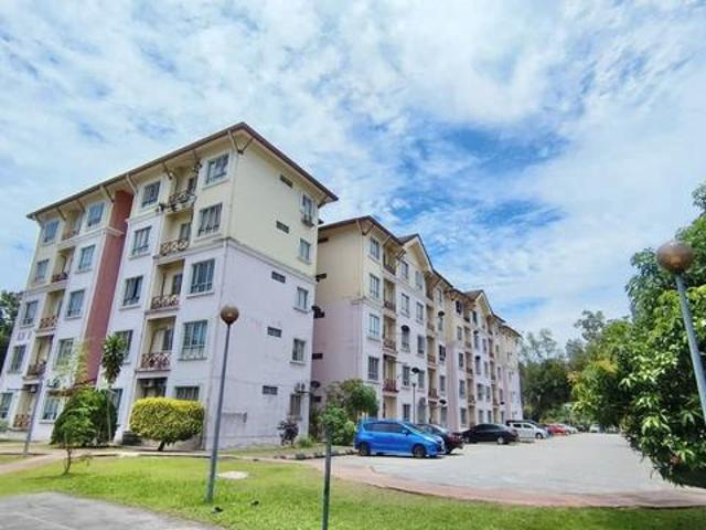 Condominium for sale in Petaling, Alam Impian