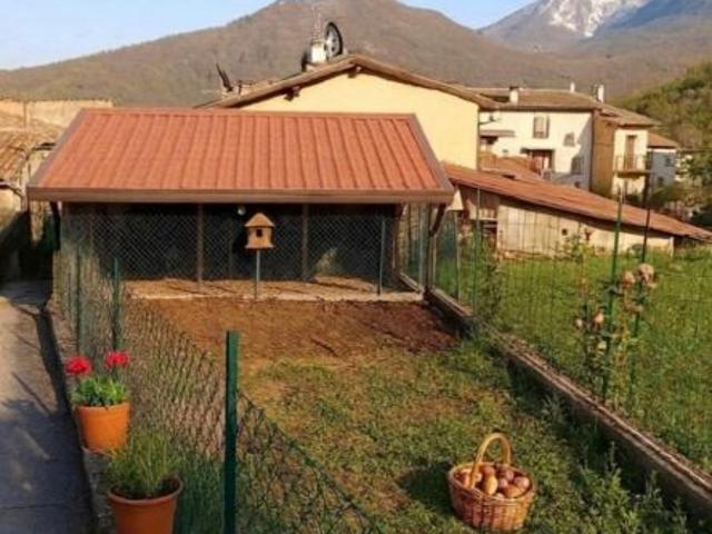Appartamento in vendita a Isola Del Gran Sasso, Abruzzo