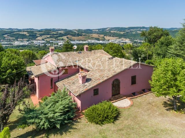 Casa in vendita a Marche, Pesaro E Urbino