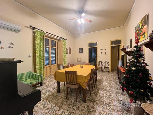 Villa Indipendente in affitto a I Circoscrizione, Palermo