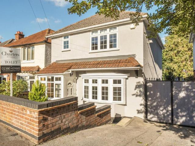 House for rent in Midanbury, Southampton