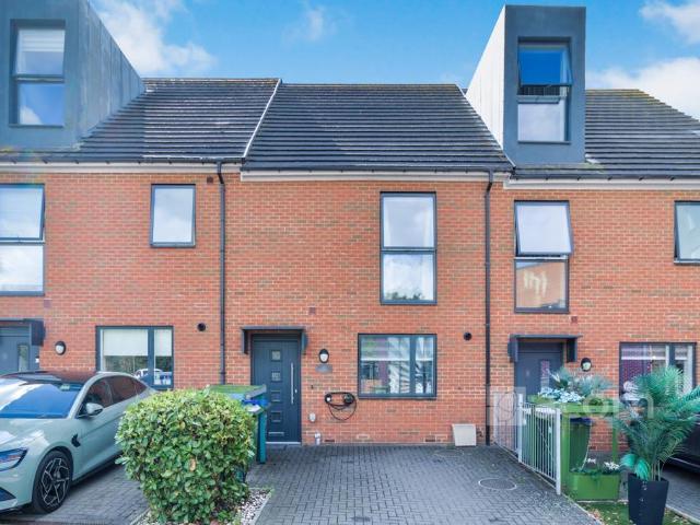 House for rent in London Borough of Bexley, Greater London