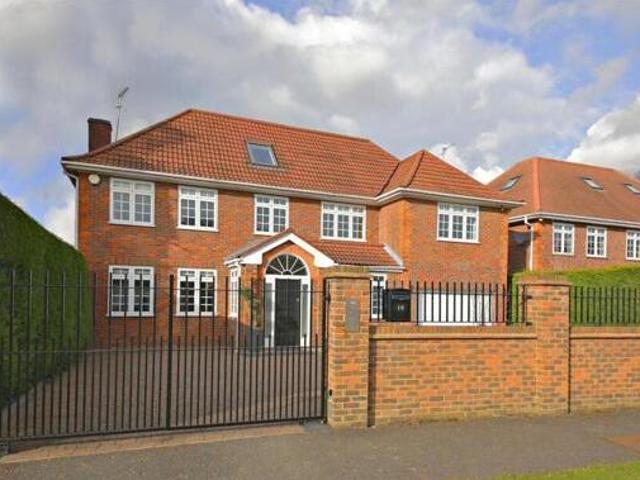 House for sale in Battlers Green, Hertsmere