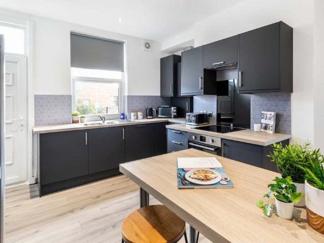 House for rent in Woodhouse Cliff, Leeds