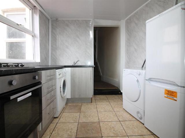 House for rent in Woodhouse, West Yorkshire