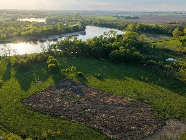 Land for sale in Cedar, Iowa