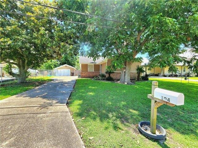 House for sale in Belle Chasse