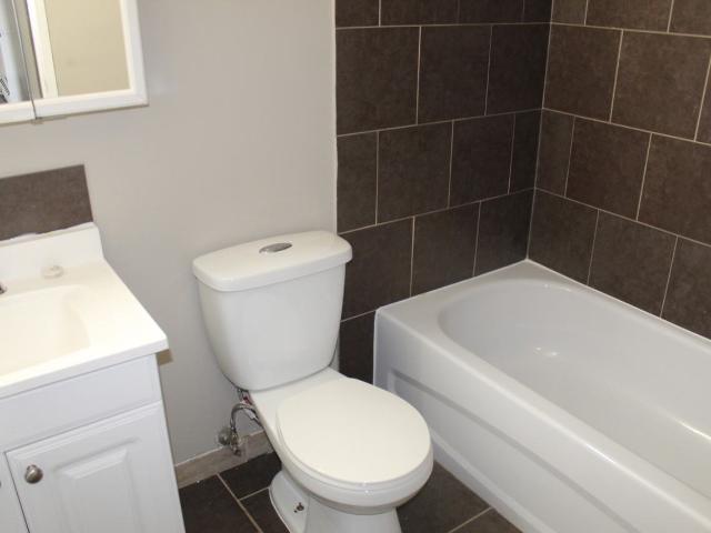 Apartment for rent in Wedgewood, Alberta