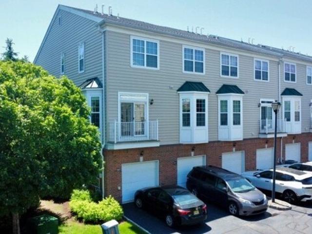 Condo for sale in Belleville