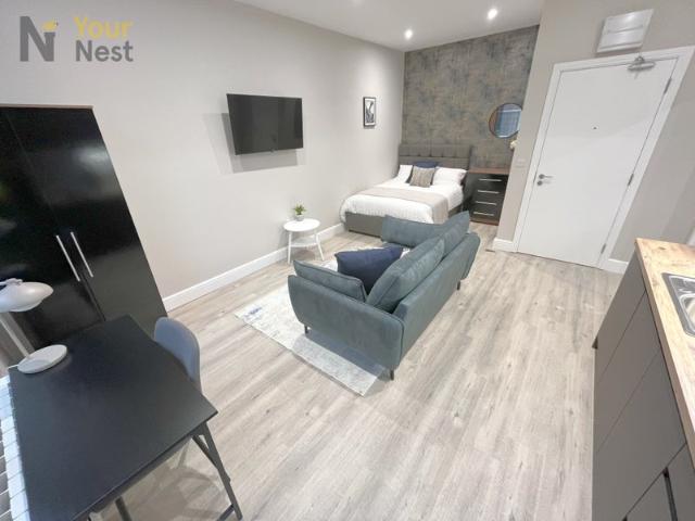 Studio for rent in Woodhouse, West Yorkshire